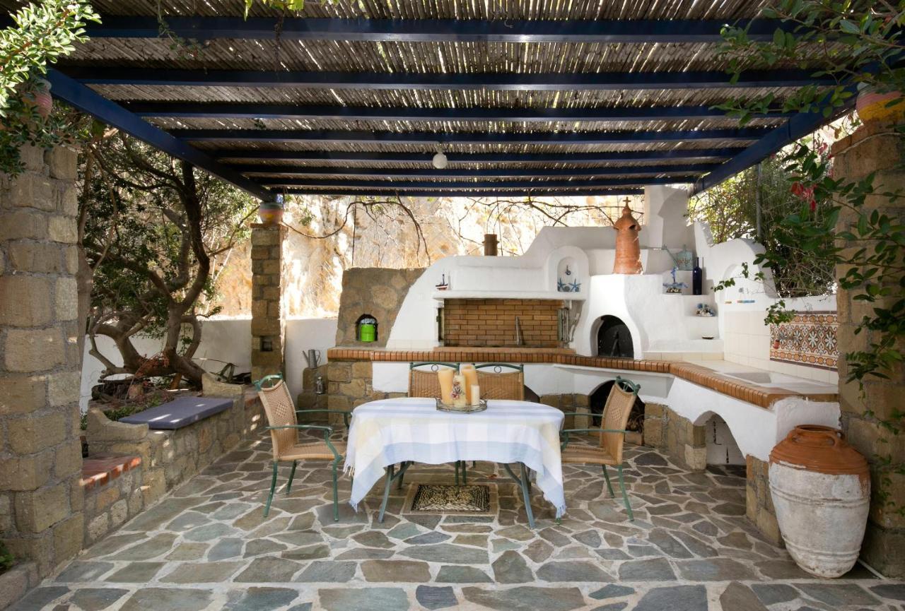 Nefeli House *